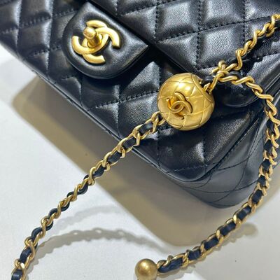 Chanel Classic Flap Bag Black Gold Lamb 金球 20cm