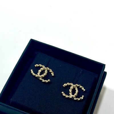 Chanel Earring CC Metal Twist Gold