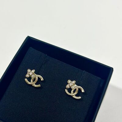 Chanel Earring Mini CC Flower