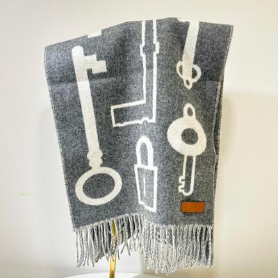 Hermes Casaque Porte-Clefs muffler flanelle ivoire (grey)