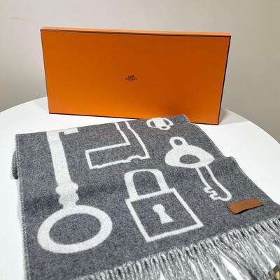 Hermes Casaque Porte-Clefs muffler flanelle ivoire (grey)