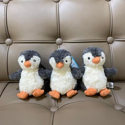 Jellycat Peanut Penguin Small 企鵝