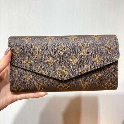 LV Sarah Wallet Monogram Canvas Brown Brown