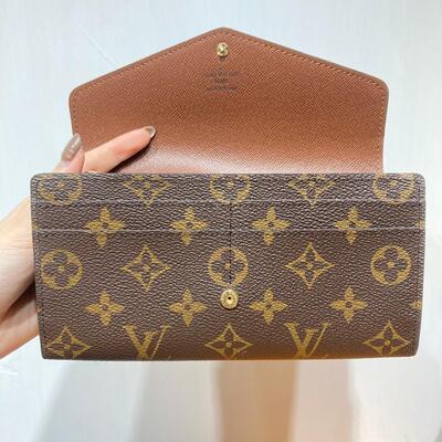 LV Sarah Wallet Monogram Canvas Brown Brown