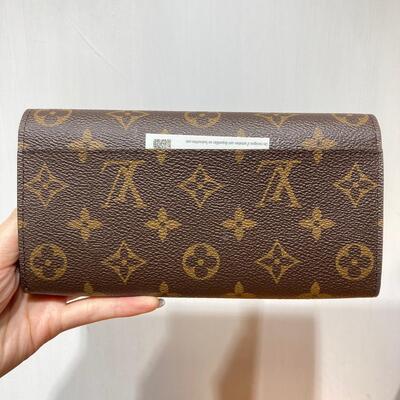 LV Sarah Wallet Monogram Canvas Brown Brown